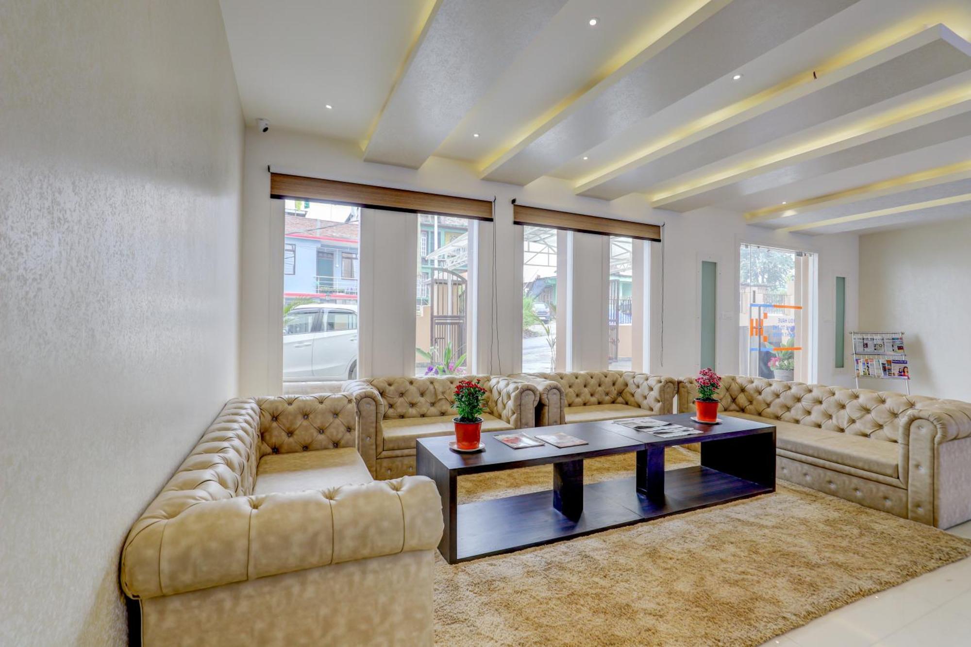Banari Regency By Summit Hotel Namchi Exterior photo