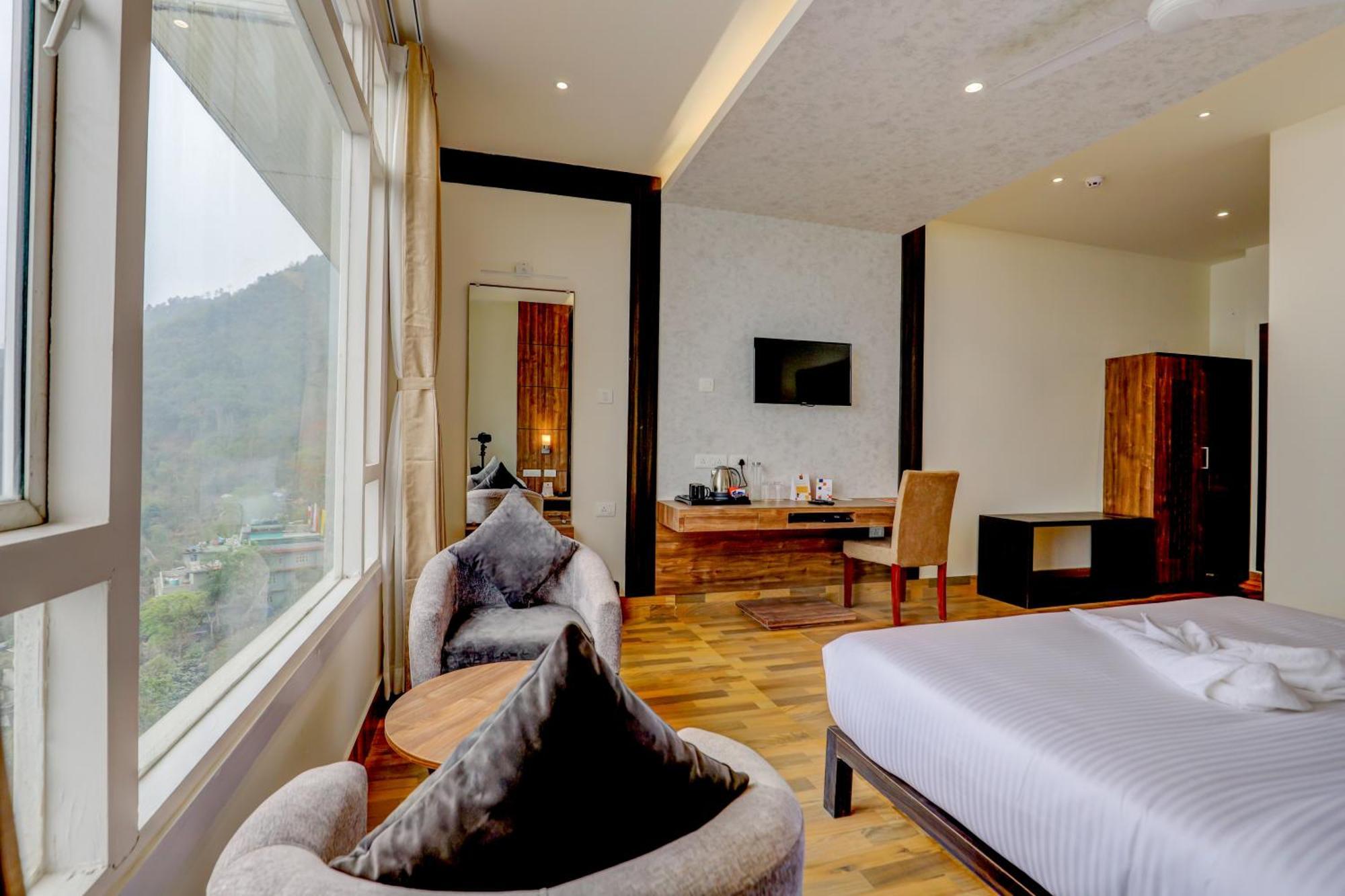 Banari Regency By Summit Hotel Namchi Exterior photo