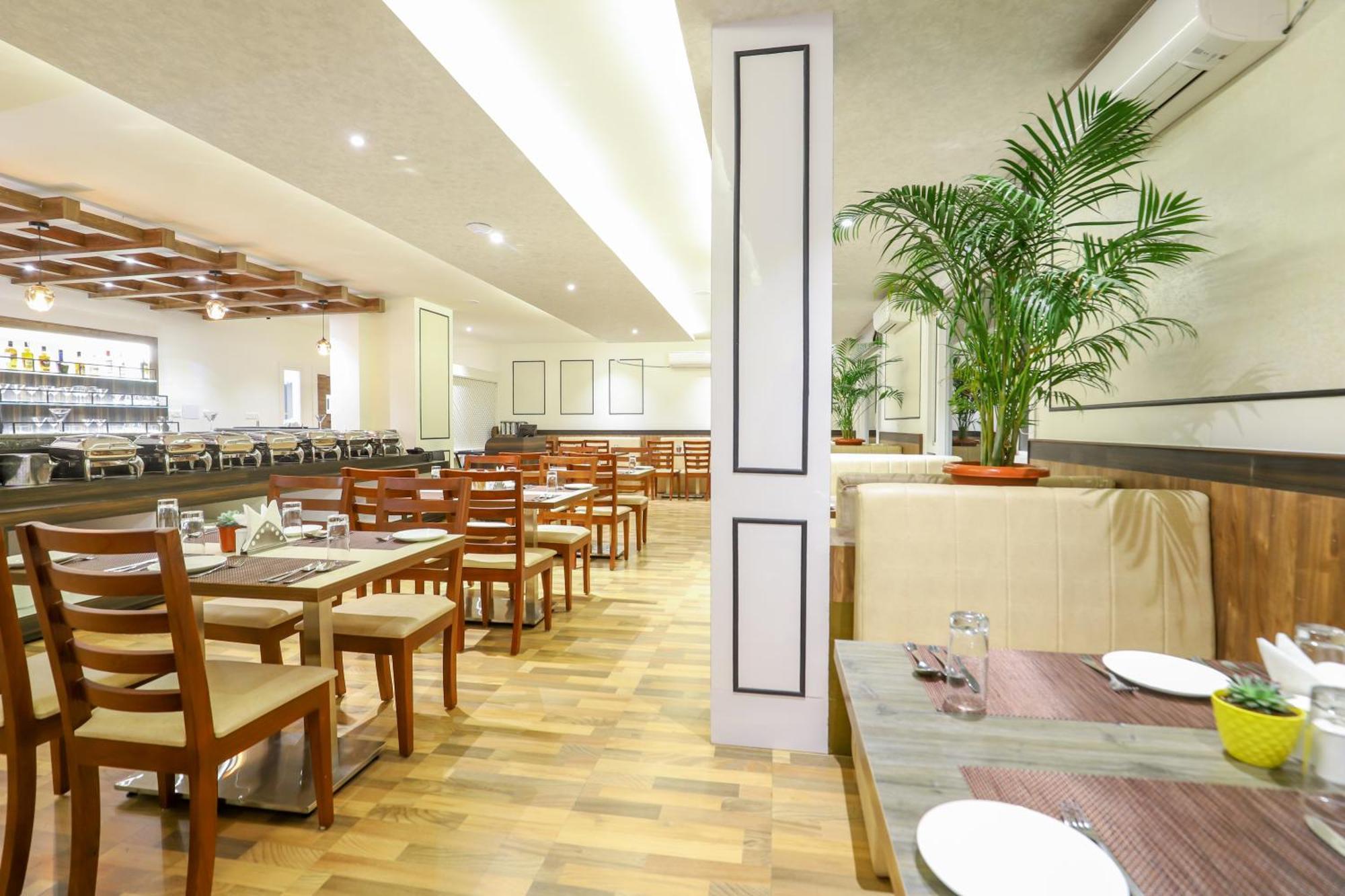 Banari Regency By Summit Hotel Namchi Exterior photo